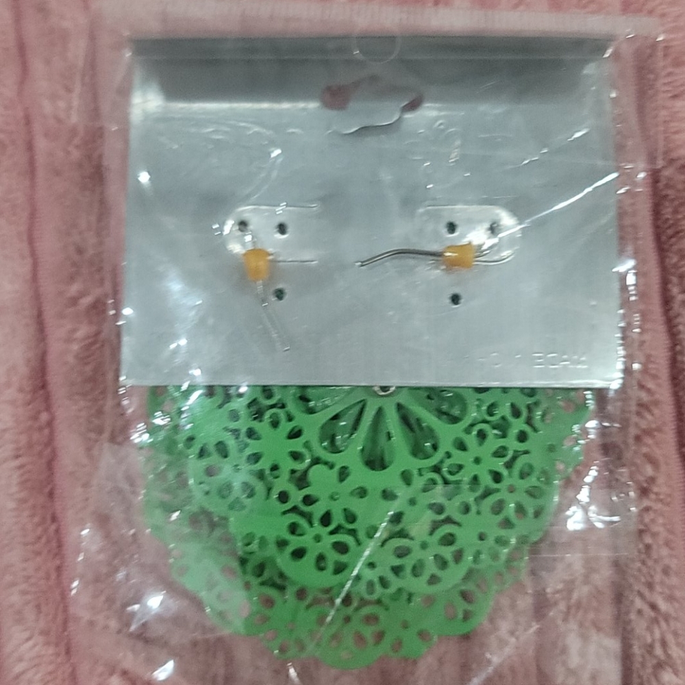 Earrings - Picture 2 of 2